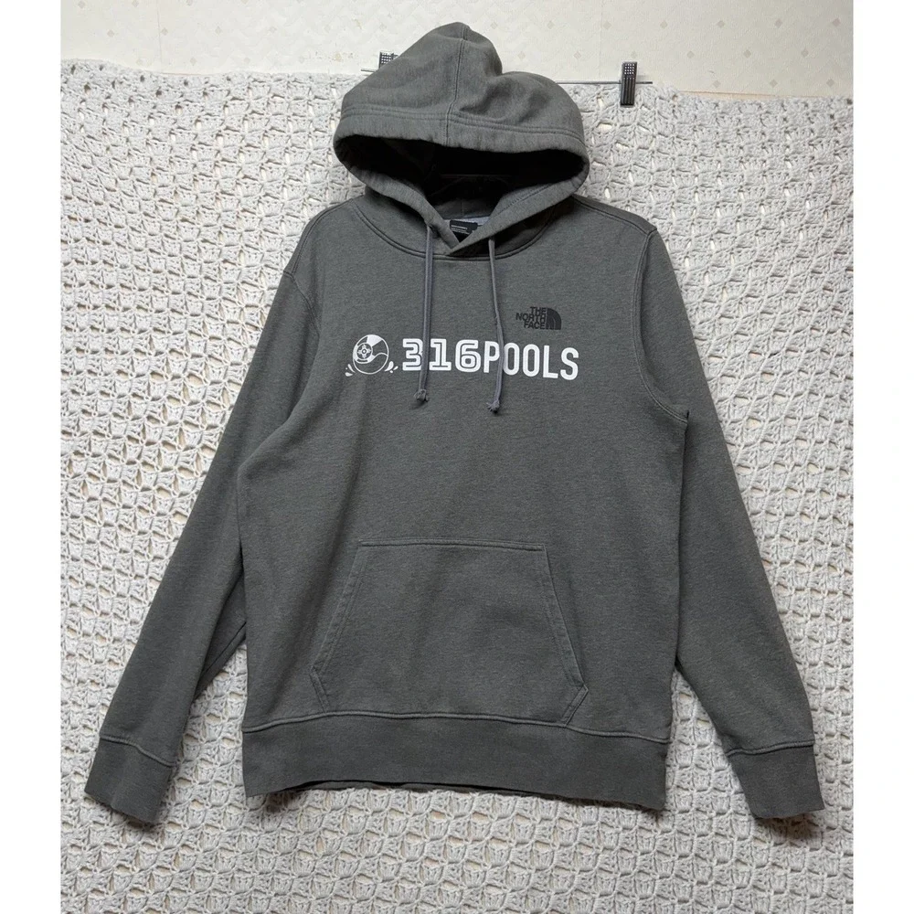 The North Face Hoodie Sweater Mens M Gray Graphic Fleece Pullover Hiking Casual